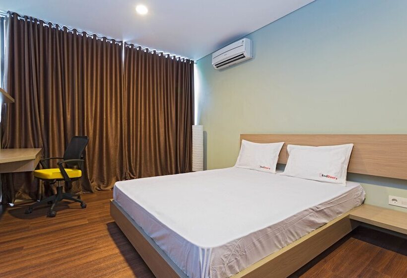 膳宿费 Reddoorz Near Lippo Village