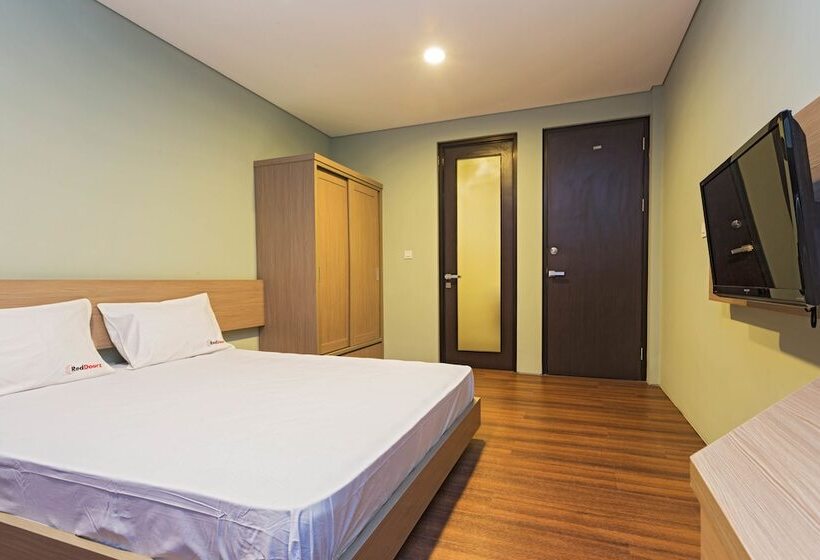 膳宿费 Reddoorz Near Lippo Village