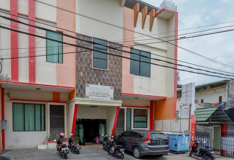 پانسیون Reddoorz Near Monumen Habibi Ainun