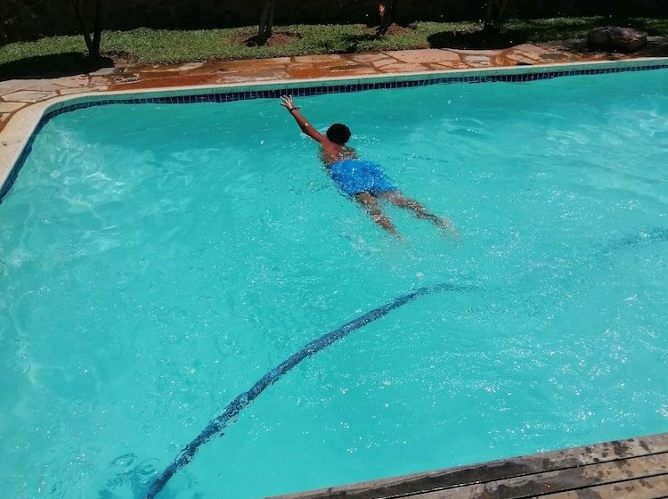 פנסיון Thames Guest House