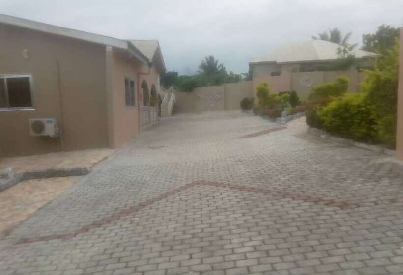 بنسيون Total Praise Guest House