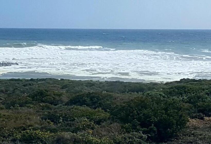 Пансион West Coast Seaside Getaway