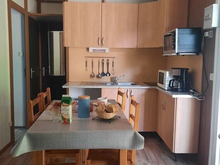 إقامة Relais Du Salagou