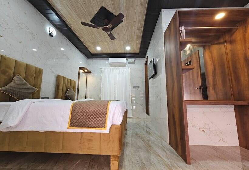 منتجع Ankit Vista Green Village