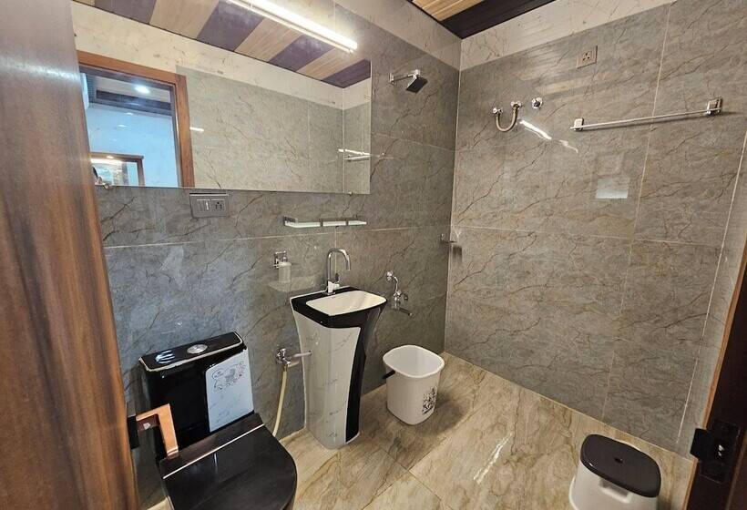 منتجع Ankit Vista Green Village