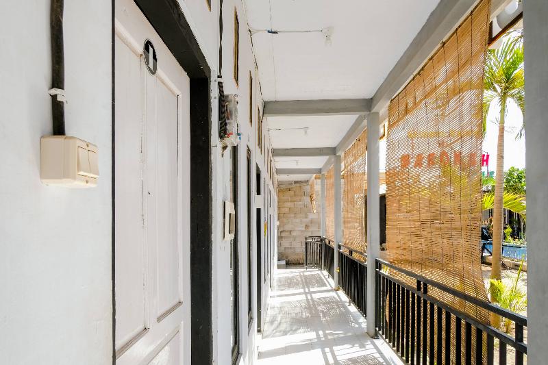 فندق صغير Spot On 1958 Asembagus Family