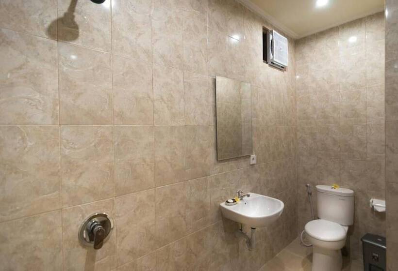 Umah Dangin Guesthouse   Hostel