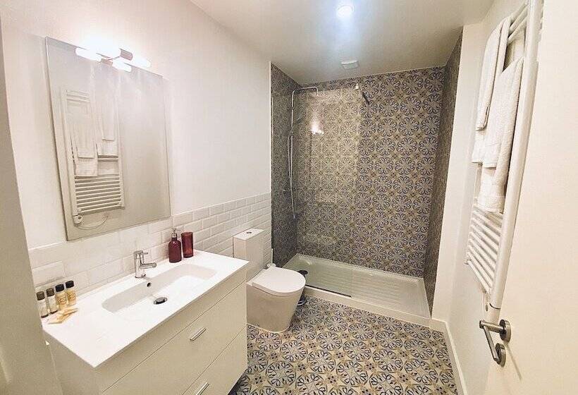 Vitoria's Terrace Apartments