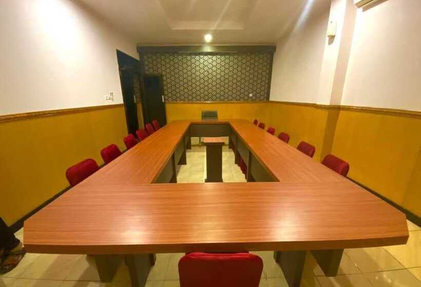 Anggraeni Hotel Ketanggungan