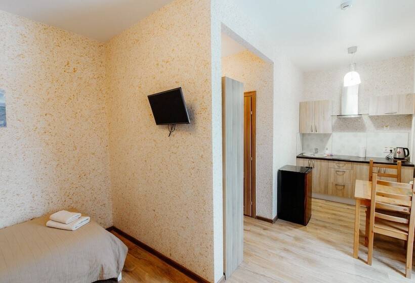 Apart Hotel Schastye