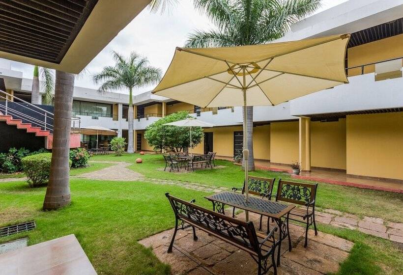 Asiatic Pride Resort