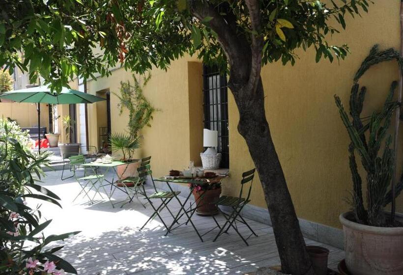 민박 Palazzo Scura