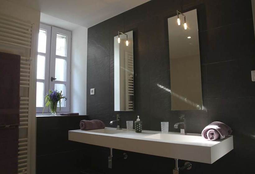 مبيت وإفطار Relais De Vergy