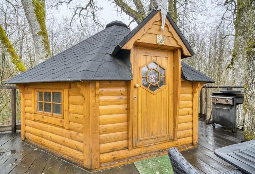 Captivating Bungalow In Lagrange With Garden