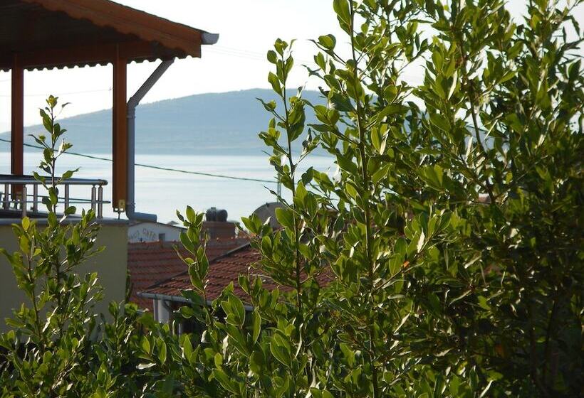 Ceyf Motel