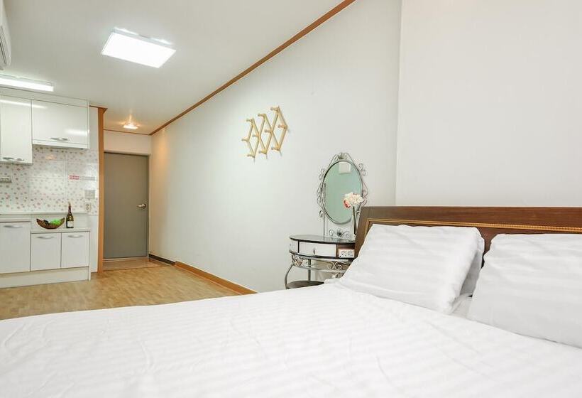 Ganghwa Punggyung Gryujineon Zip Pension