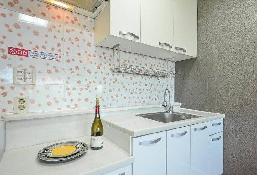 Ganghwa Punggyung Gryujineon Zip Pension