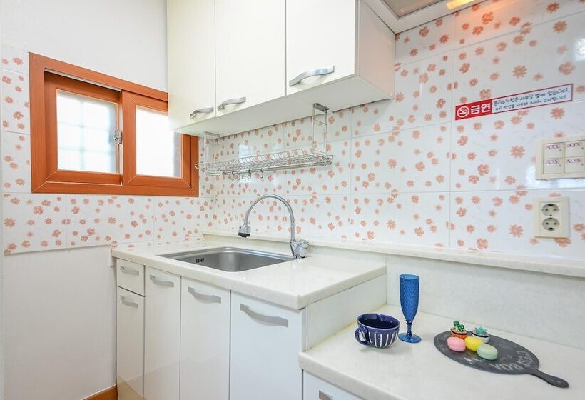 Ganghwa Punggyung Gryujineon Zip Pension