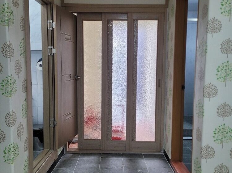 Ganghwa Punggyung Gryujineon Zip Pension