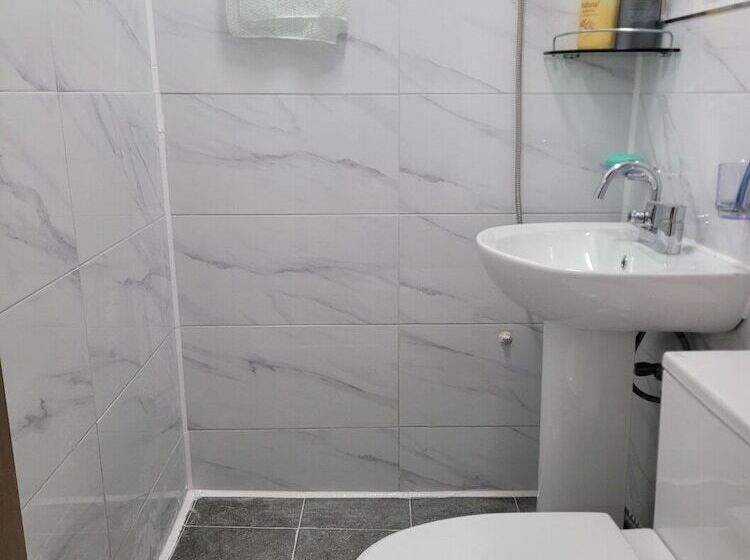 Ganghwa Punggyung Gryujineon Zip Pension