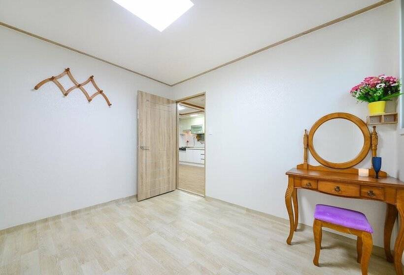 Ganghwa Punggyung Gryujineon Zip Pension