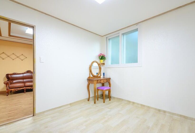 Ganghwa Punggyung Gryujineon Zip Pension