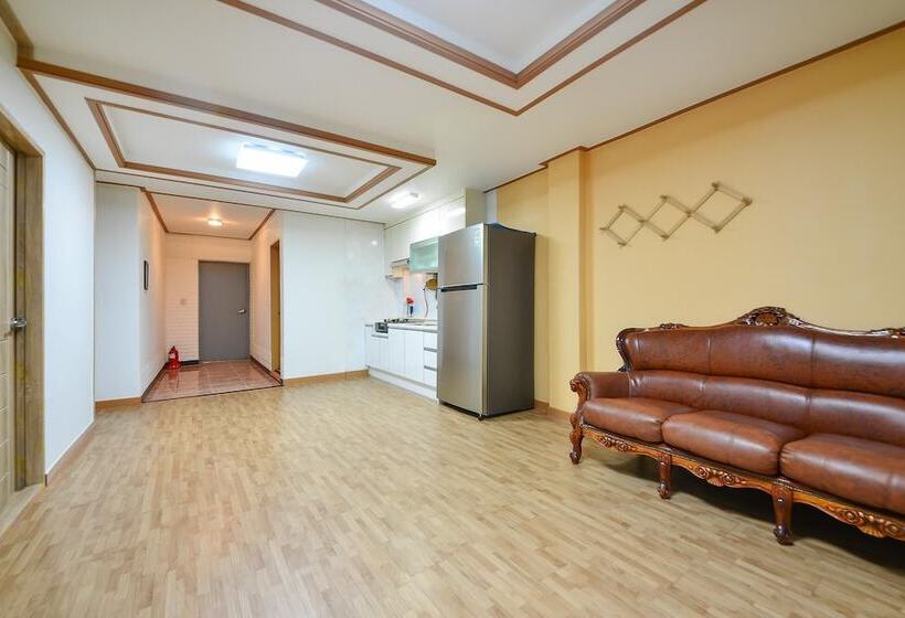 Ganghwa Punggyung Gryujineon Zip Pension