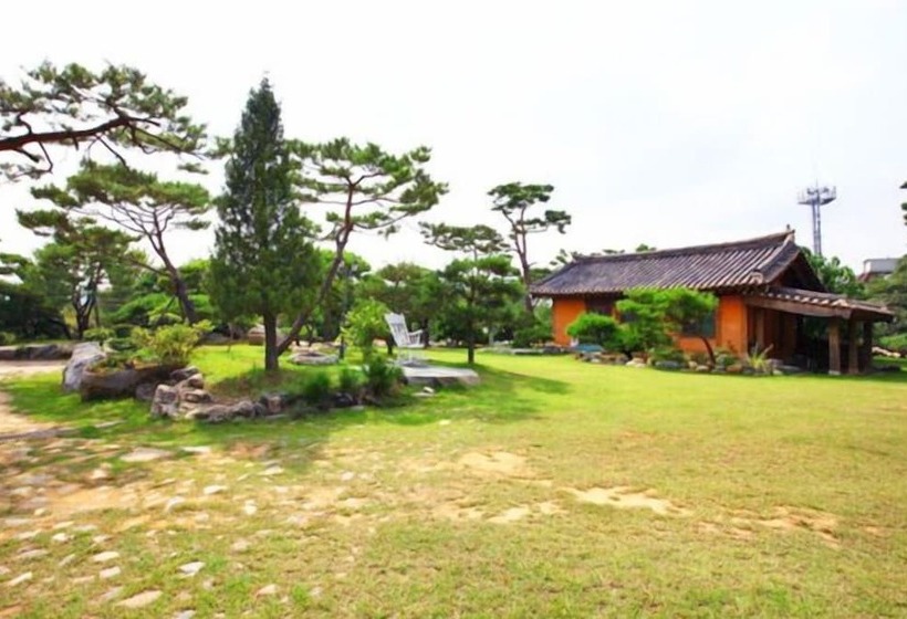 Ganghwado Manisan Healing Pension