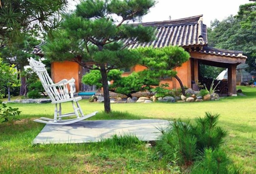 Ganghwado Manisan Healing Pension