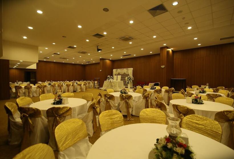 Gdz Hotels Gediz Business