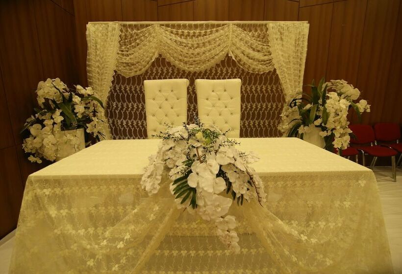 Gdz Hotels Gediz Business