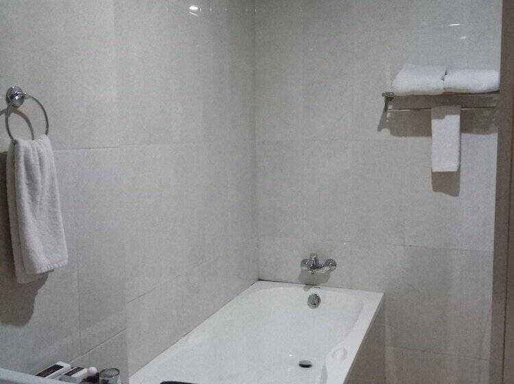 Grand Dian Hotel Slawi