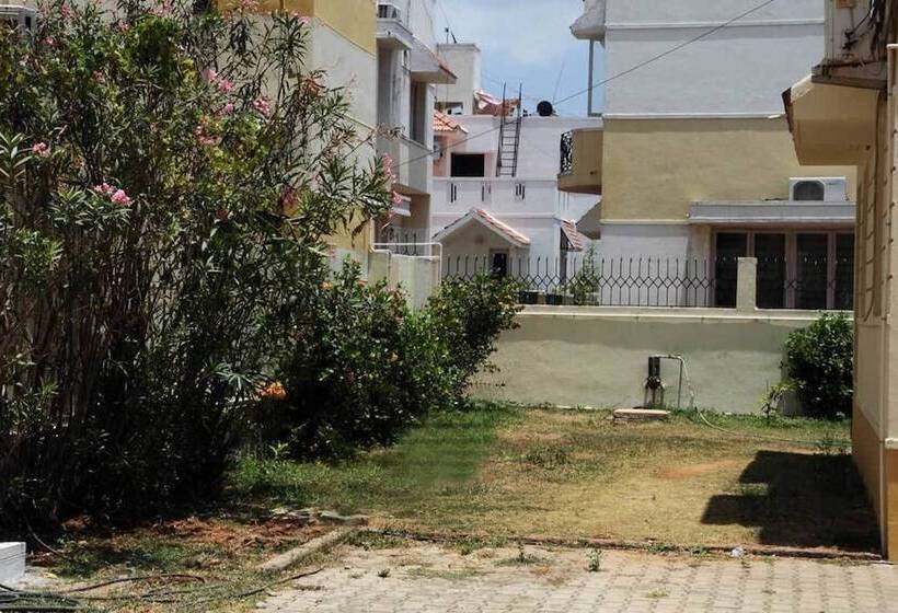 Home Stayz   Service Apartment