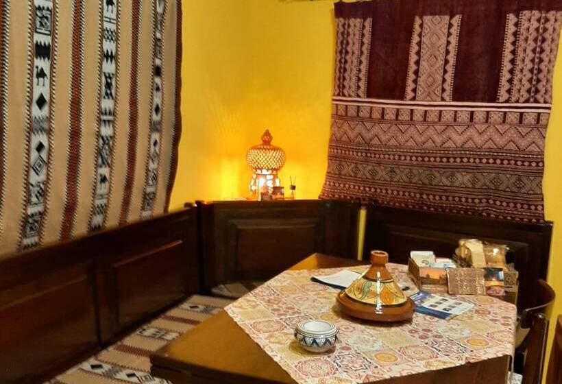 פונדק Mirabilia Arab House