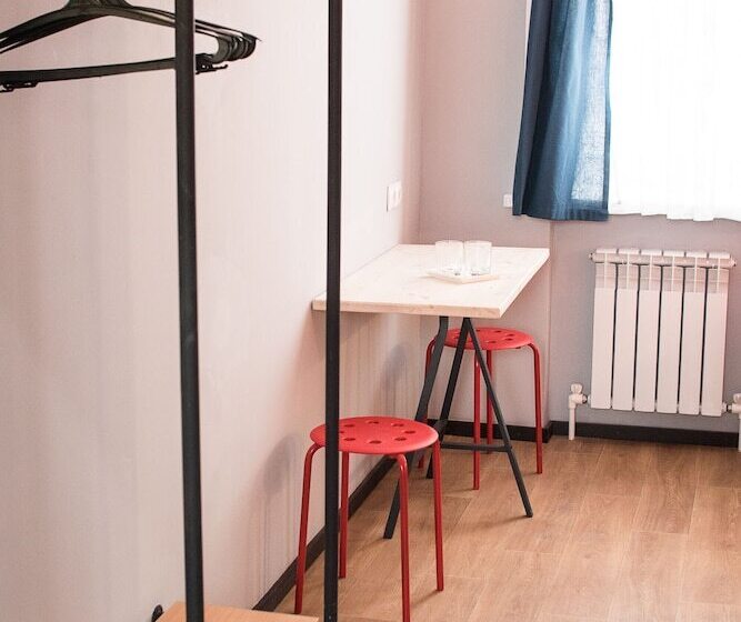 مسافرخانه Tkachi