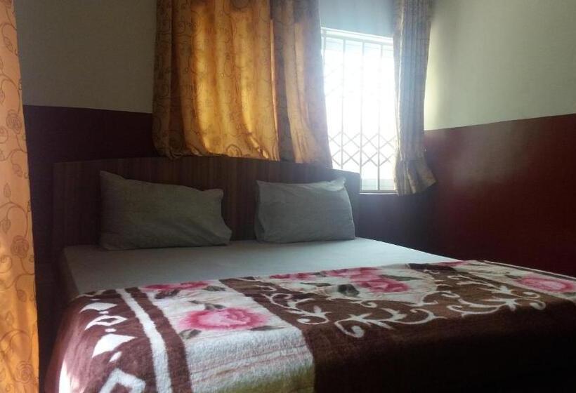 בית מלון כפרי Adinkra City