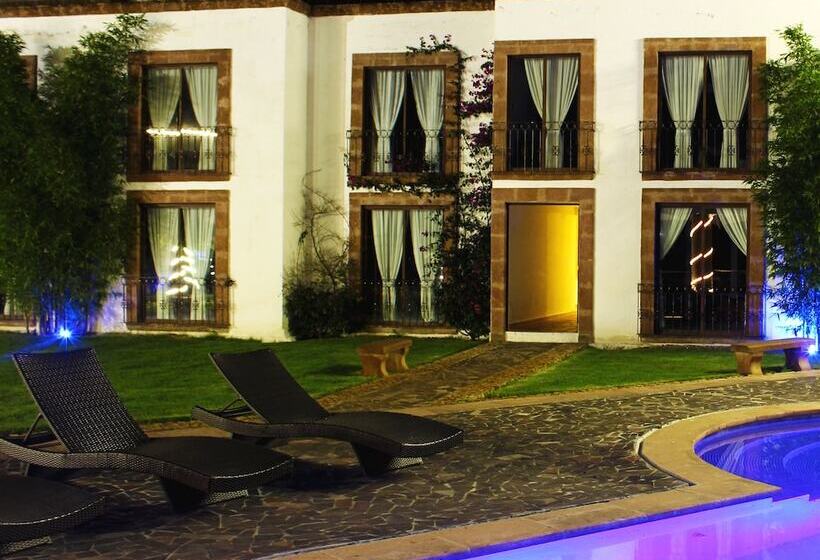 Отель And Suites Mansion San Antonio