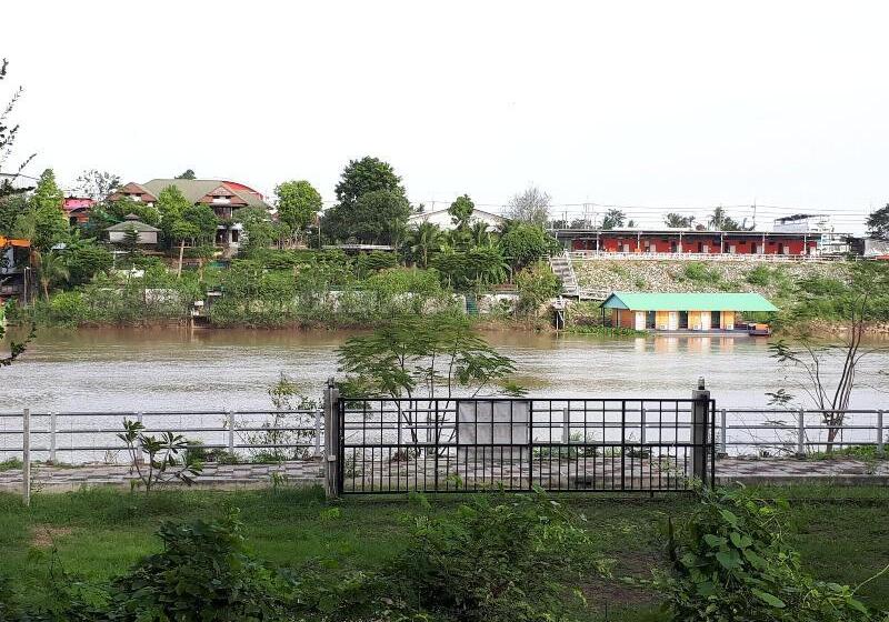 Отель Baan Rimnam Resort