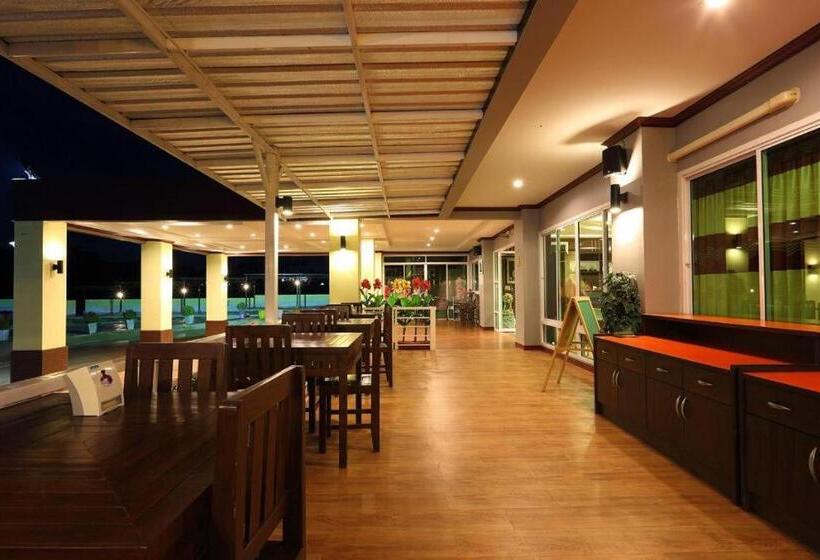 Отель Breeze Hill Resort