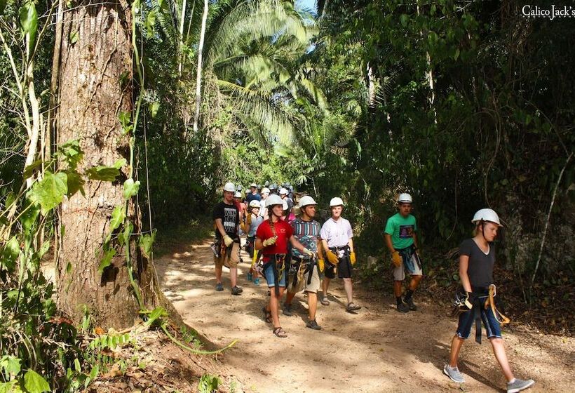 فندق Calico Jack S Village