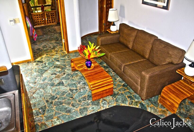 فندق Calico Jack S Village