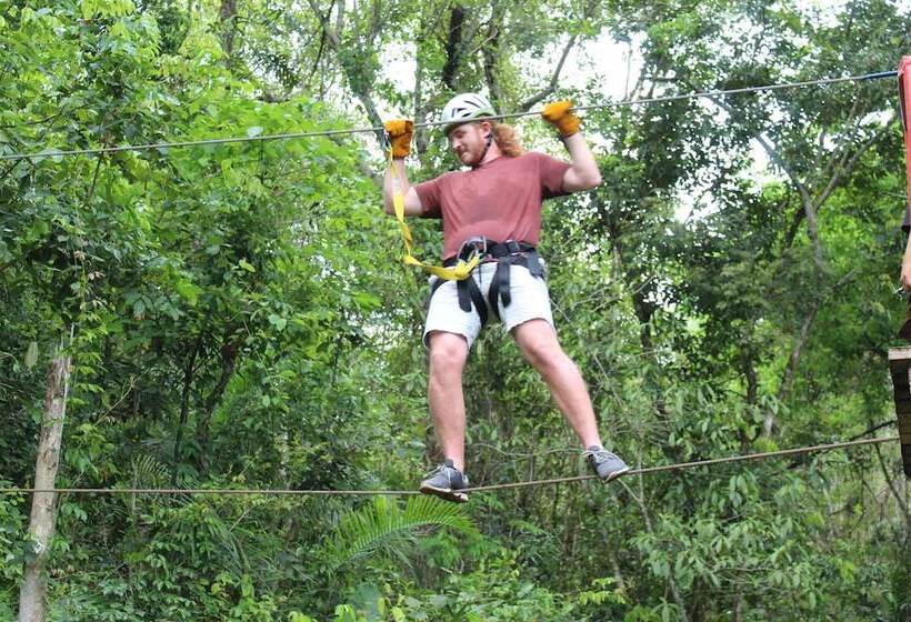 فندق Calico Jack S Village