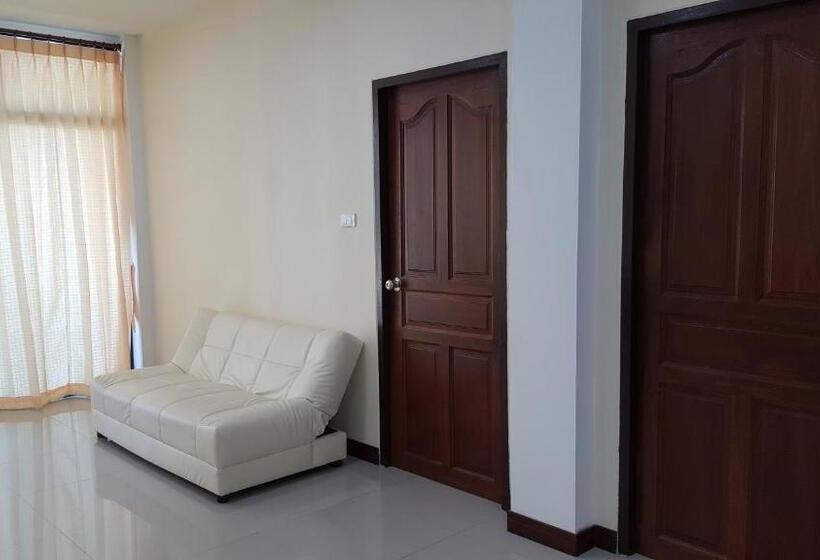 فندق Charoensuk Grand