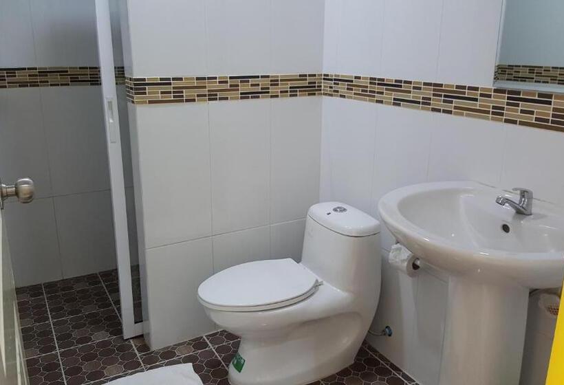 فندق Charoensuk Grand