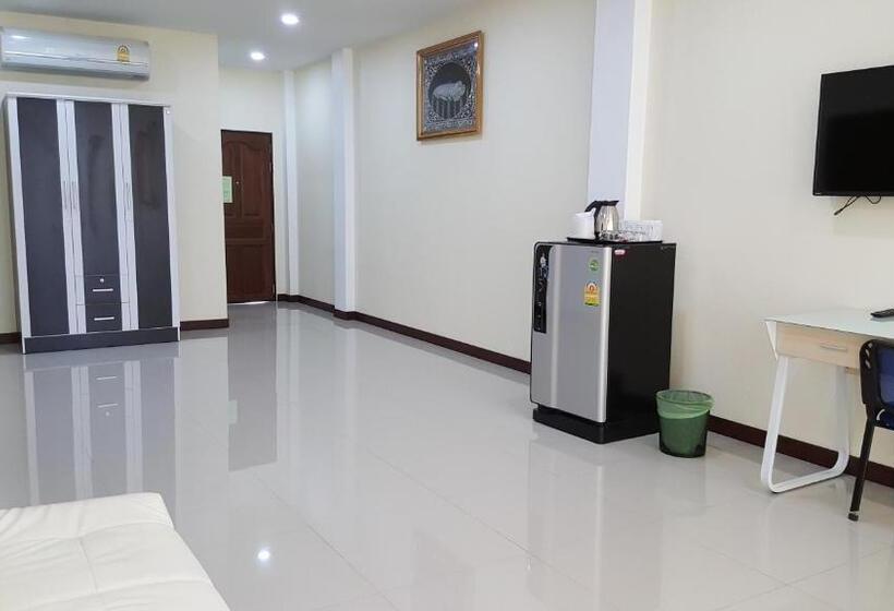 فندق Charoensuk Grand