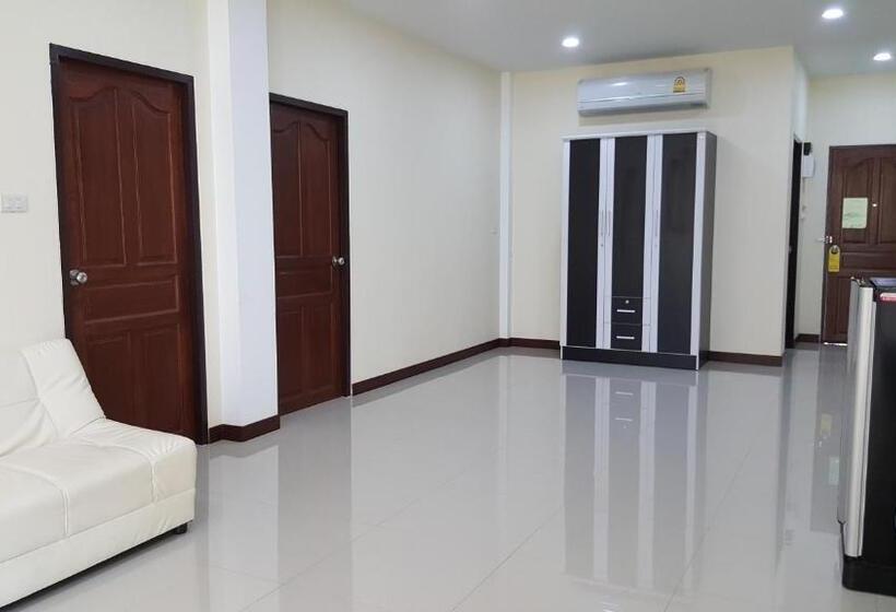 فندق Charoensuk Grand