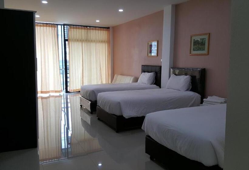 فندق Charoensuk Grand