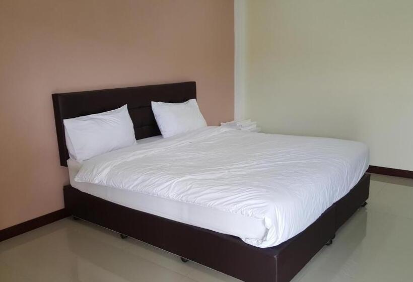 فندق Charoensuk Grand