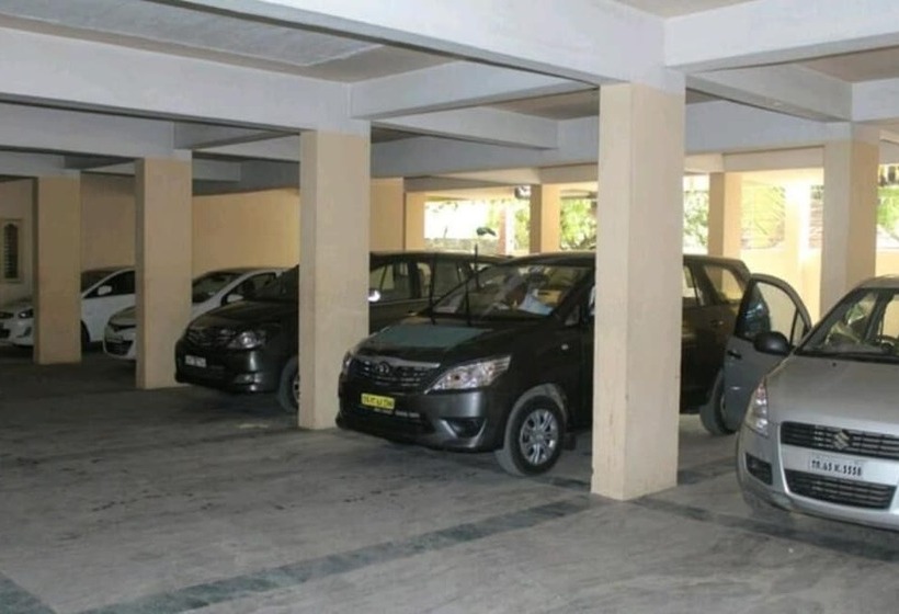 Отель Chitra Park