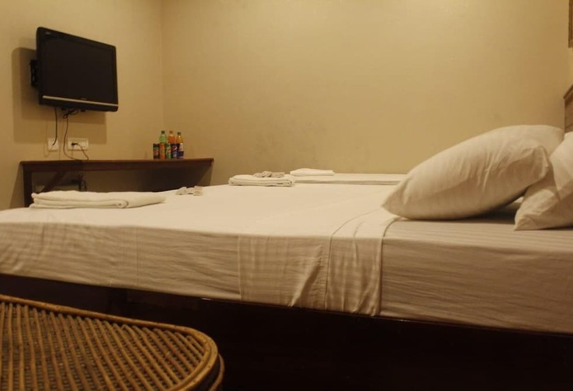 Отель Chitra Park